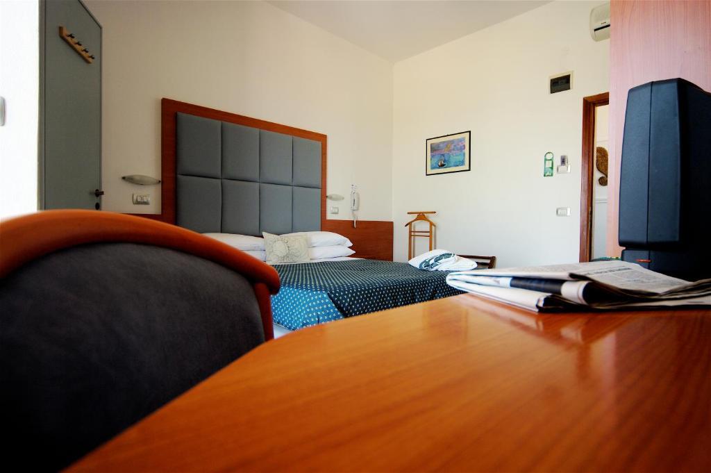 Giovanna Regina Hotel Gabicce Mare Quarto foto