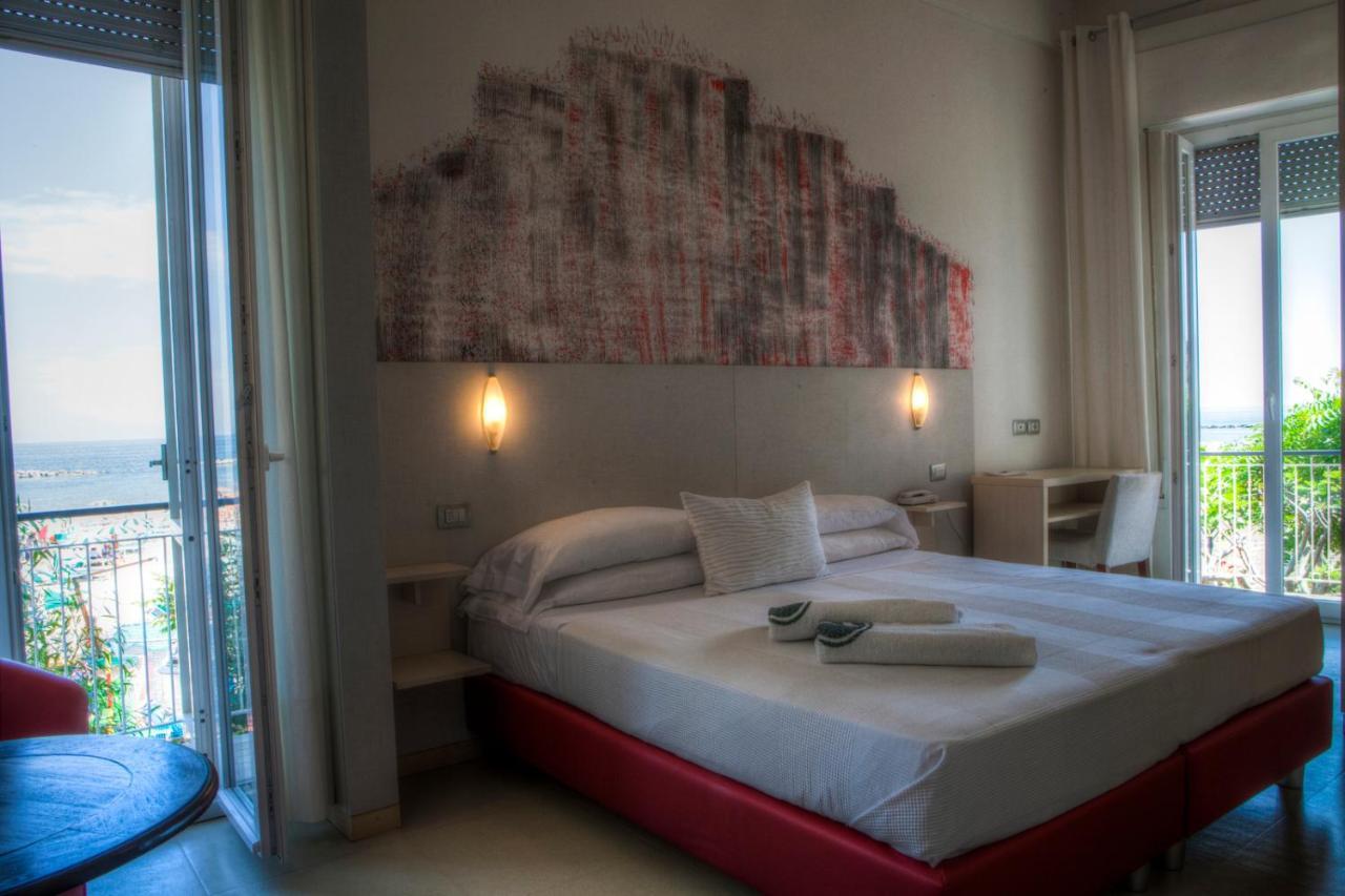 Giovanna Regina Hotel Gabicce Mare Quarto foto